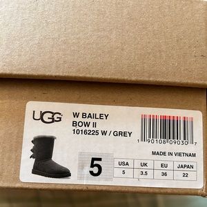 UGG Bailey Bow II grey